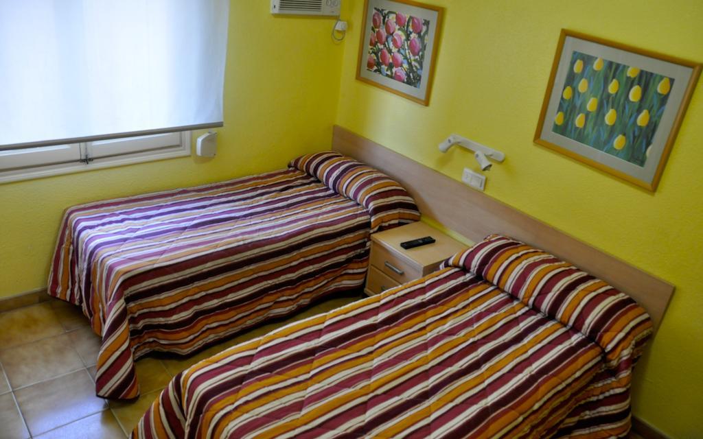 Hostal El Jardin Benidorm Zimmer foto